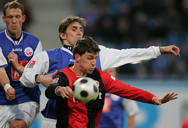 上半场结束 上半场结束